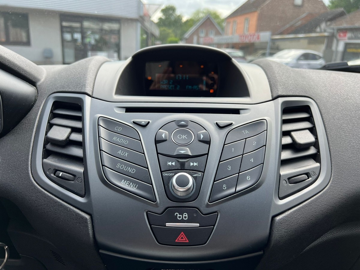 Ford Fiesta 1.25 - Klima - Frontscheiben Hzg - USB