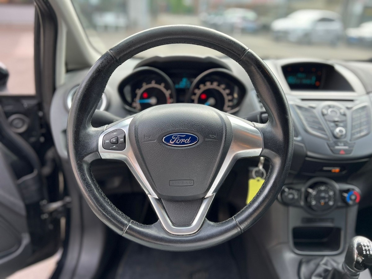 Ford Fiesta 1.25 - Klima - Frontscheiben Hzg - USB