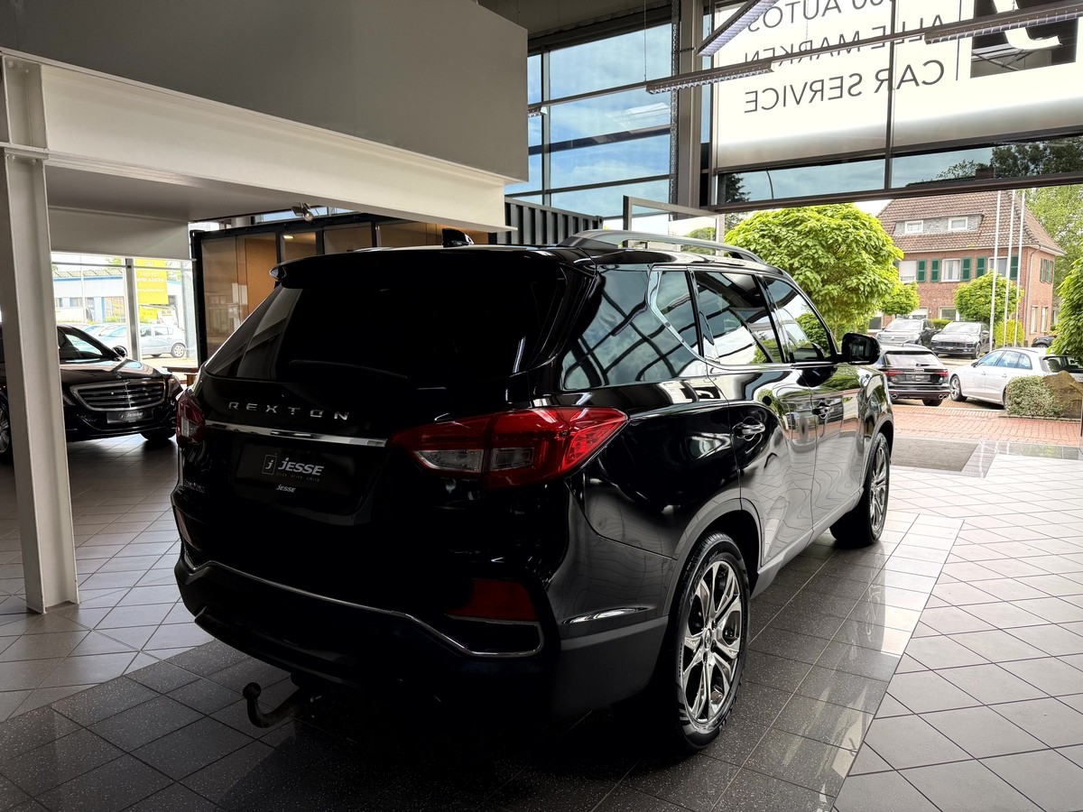 Ssangyong REXTON Crystal R.Cam Navi Temp SHZ
