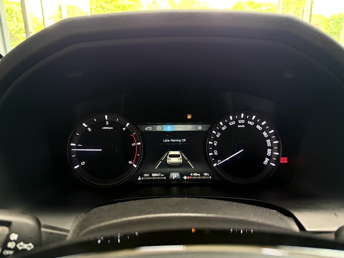 Ssangyong REXTON Crystal R.Cam Navi Temp SHZ