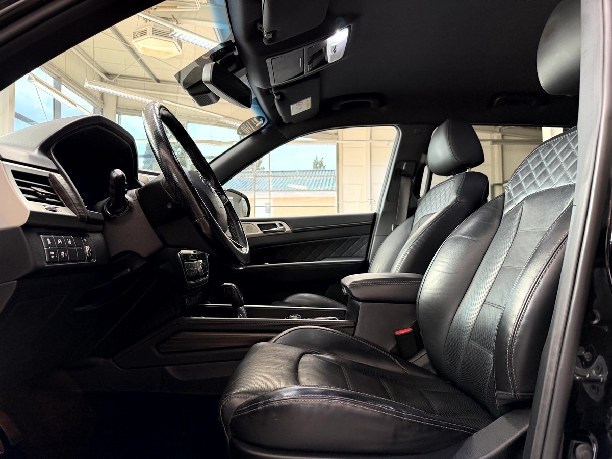 Ssangyong REXTON Crystal R.Cam Navi Temp SHZ