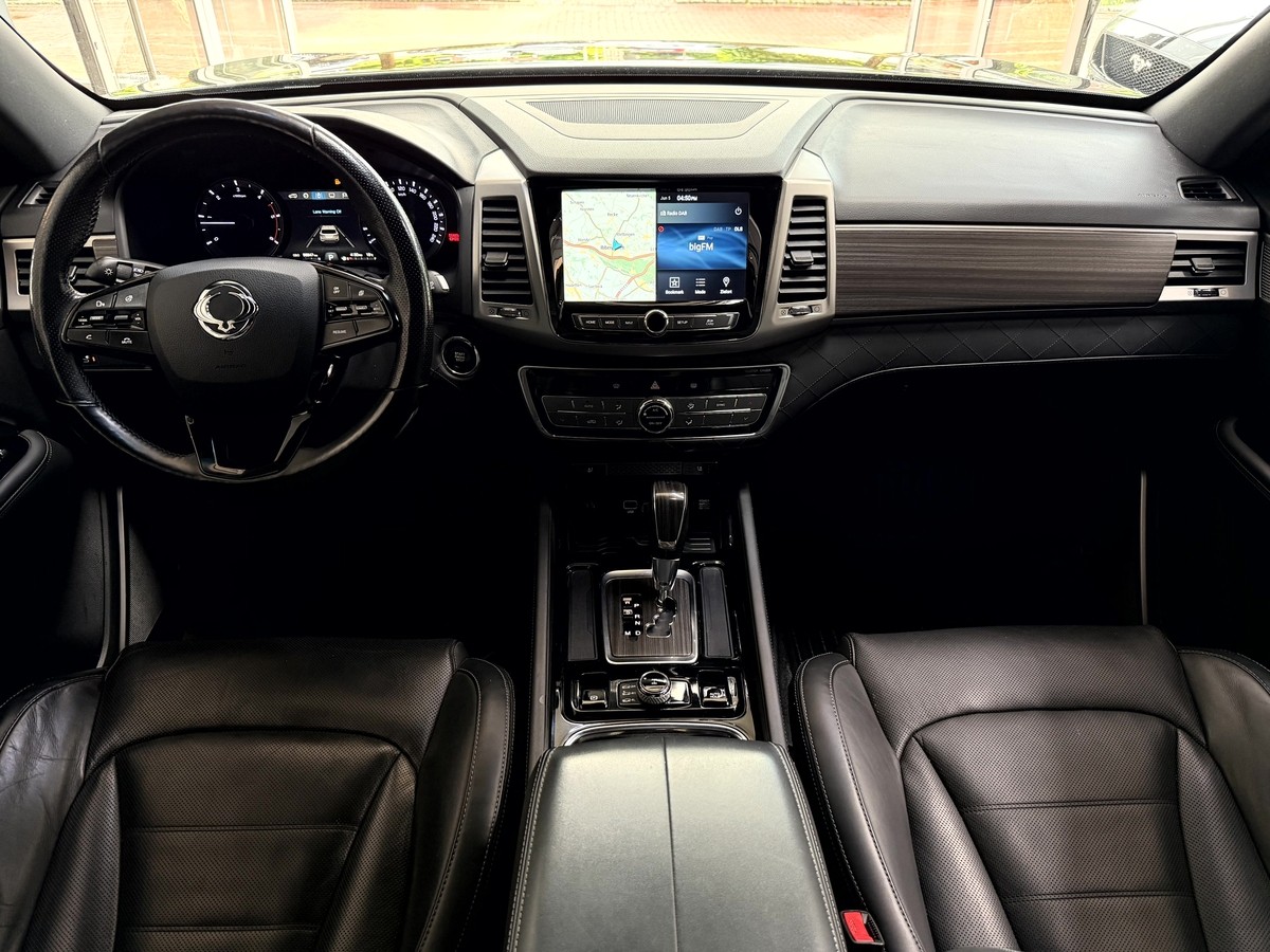 Ssangyong REXTON Crystal R.Cam Navi Temp SHZ