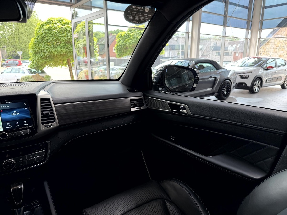 Ssangyong REXTON Crystal R.Cam Navi Temp SHZ