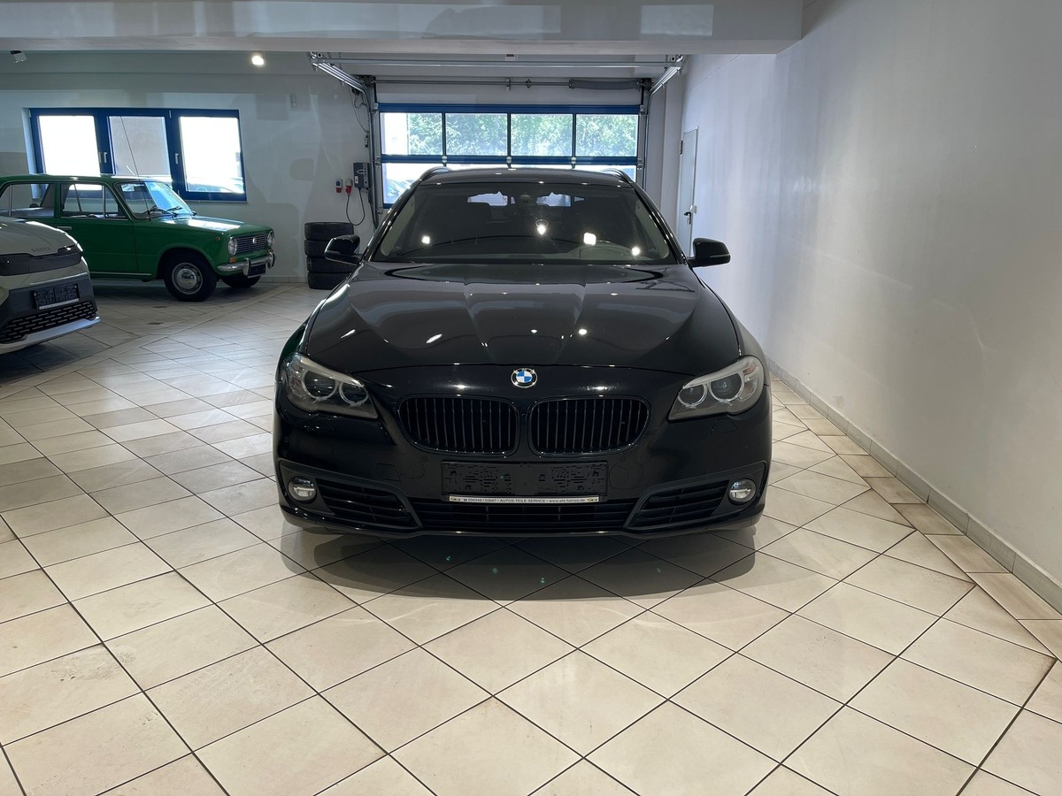 BMW 518 518d Touring Xenon NAVI AHK Leder