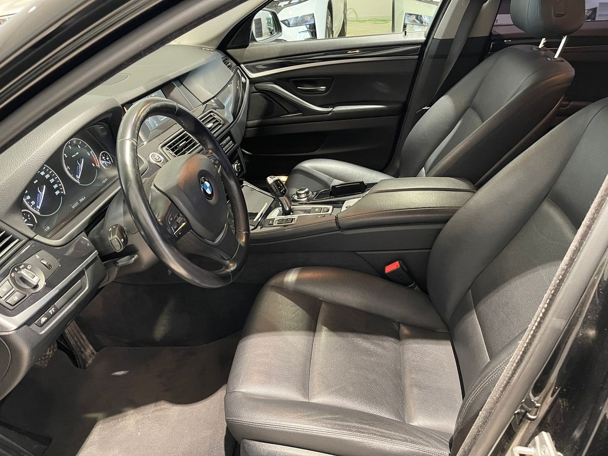 BMW 518 518d Touring Xenon NAVI AHK Leder