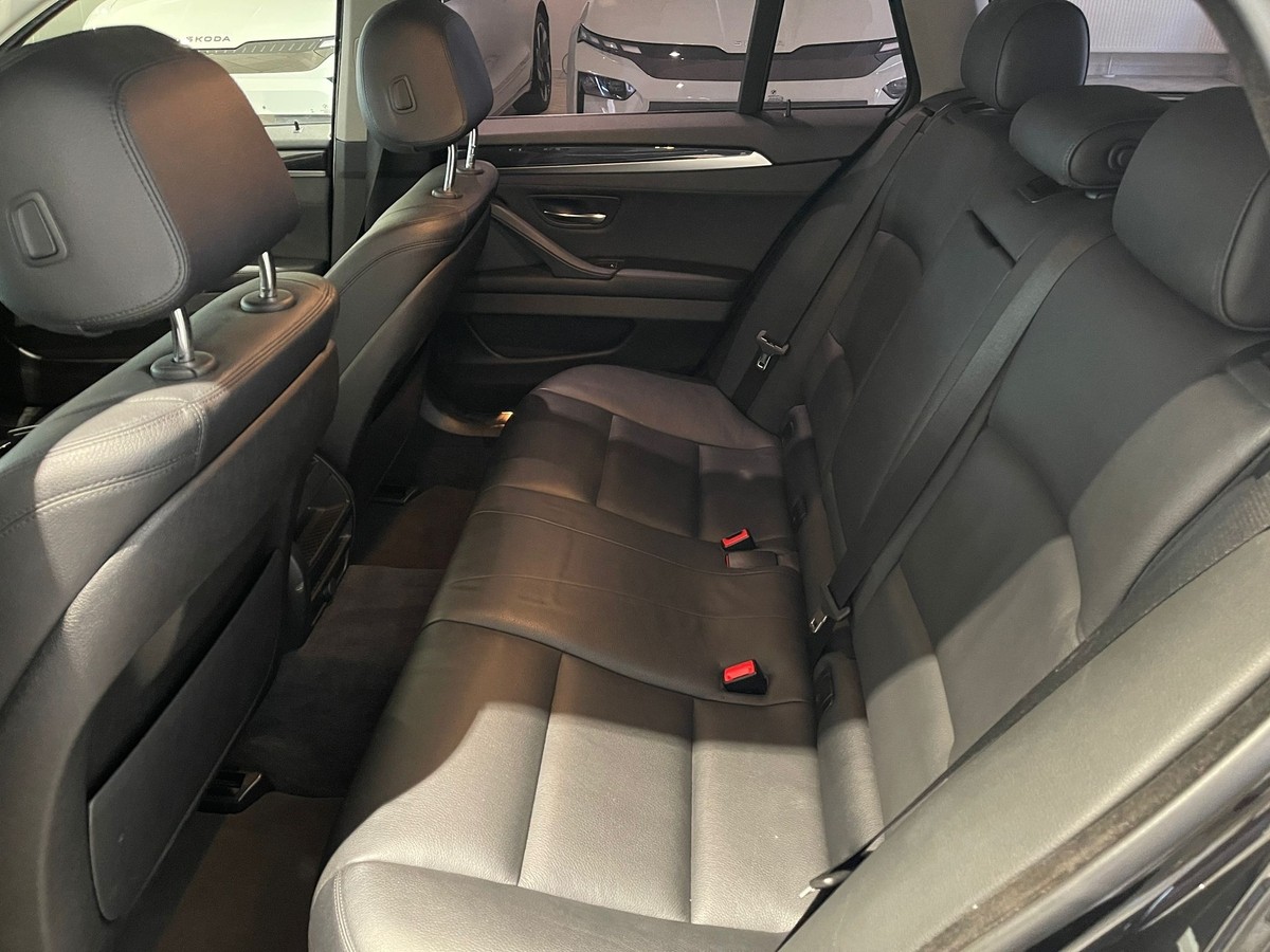 BMW 518 518d Touring Xenon NAVI AHK Leder