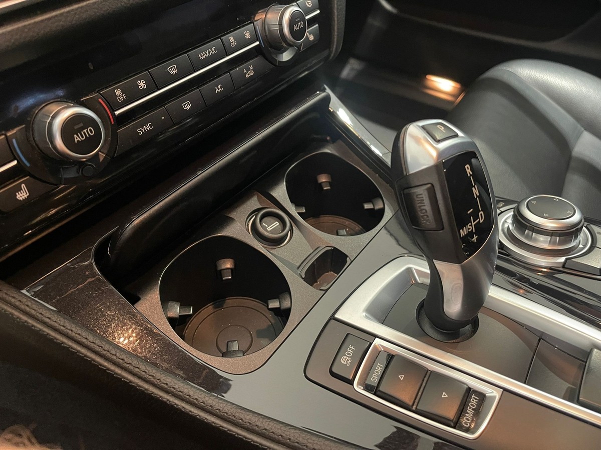 BMW 518 518d Touring Xenon NAVI AHK Leder
