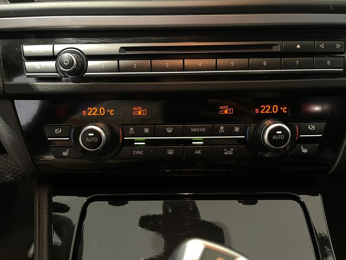 BMW 518 518d Touring Xenon NAVI AHK Leder