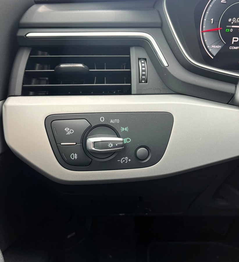 Audi A4 50 quattro 3.0 TDI Avant S line (EURO 6d) 