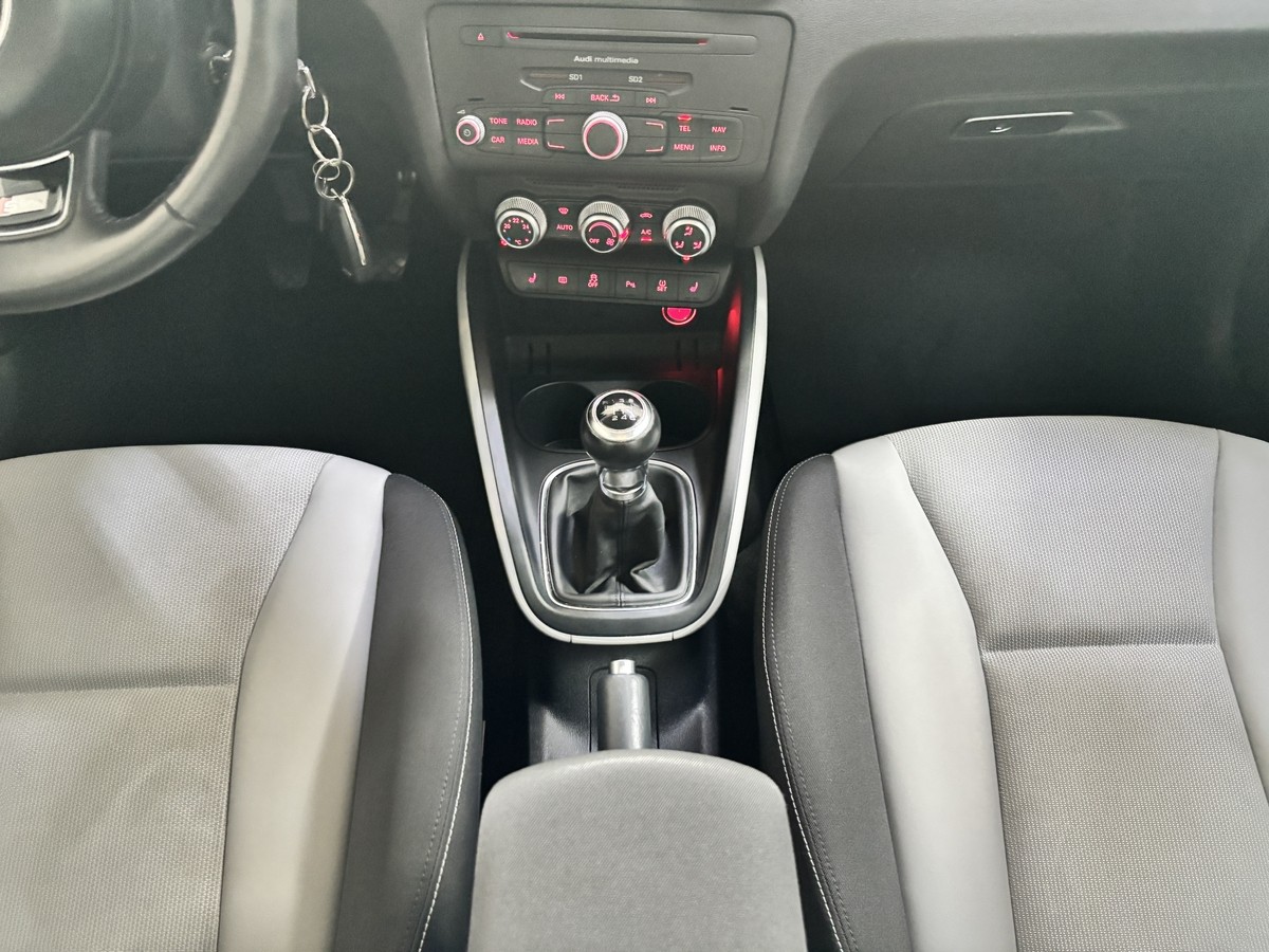 Audi A1 1.4 TFSI S-Line Ambition Bi-Xenon PDC SHZ 