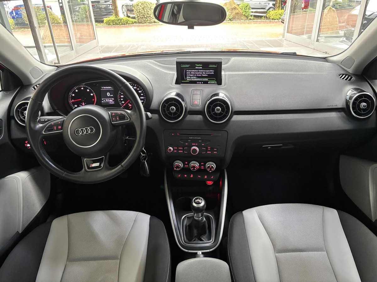 Audi A1 1.4 TFSI S-Line Ambition Bi-Xenon PDC SHZ 