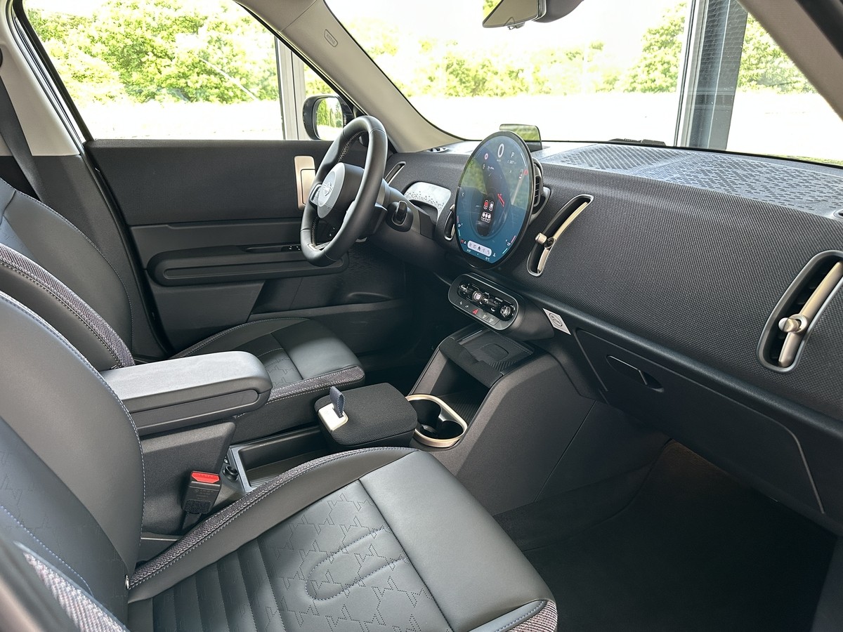 MINI Cooper C Countryman  HUD el Heckklappe Pano LED Kamera 