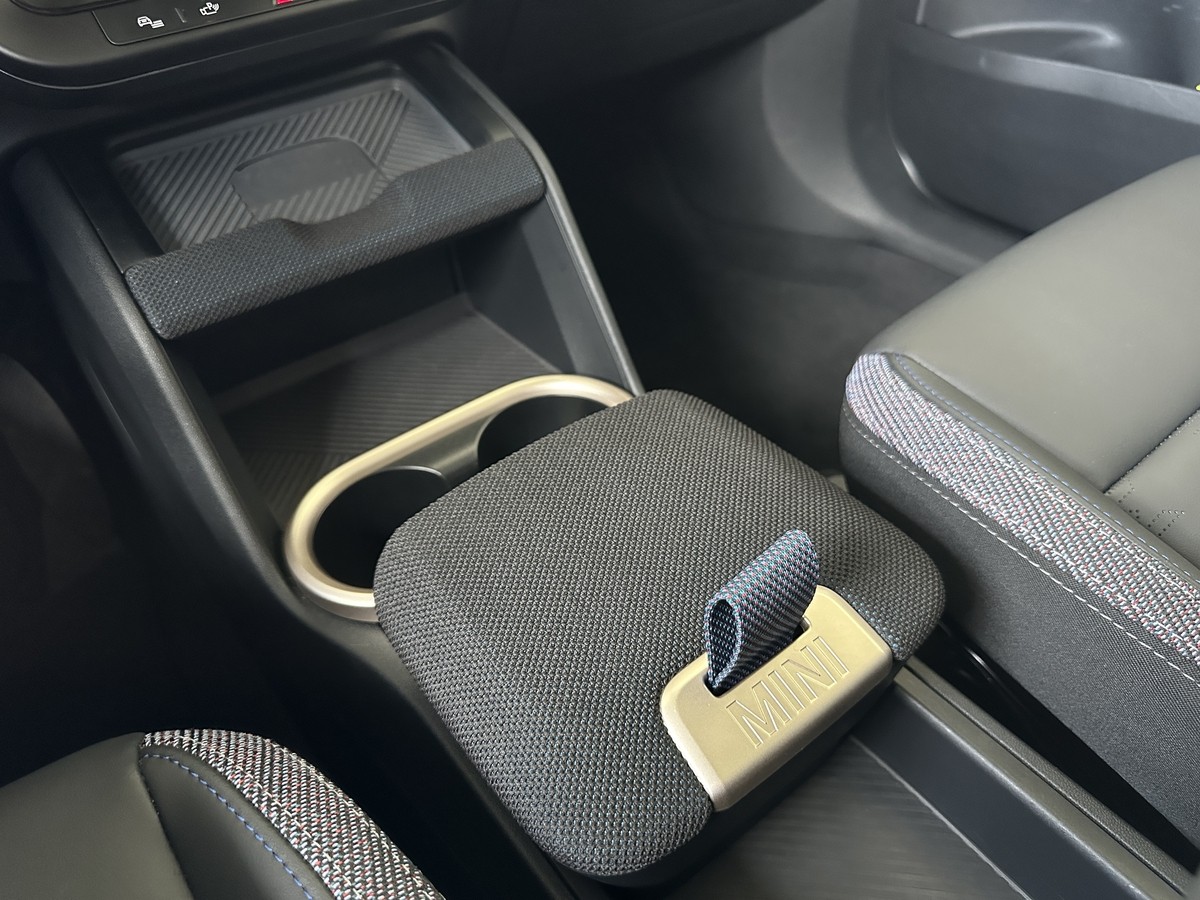 MINI Cooper C Countryman  HUD el Heckklappe Pano LED Kamera 