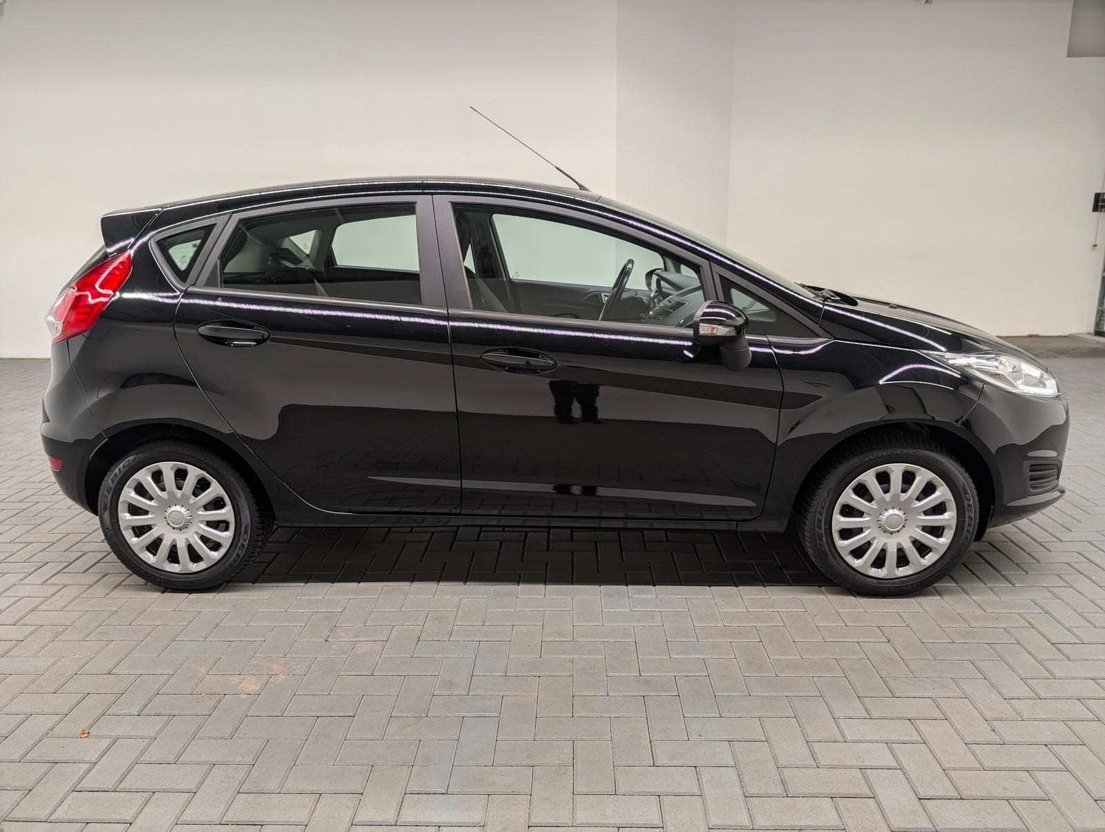 Ford Fiesta SHZ/FSH/BT/USB/LED-TFL