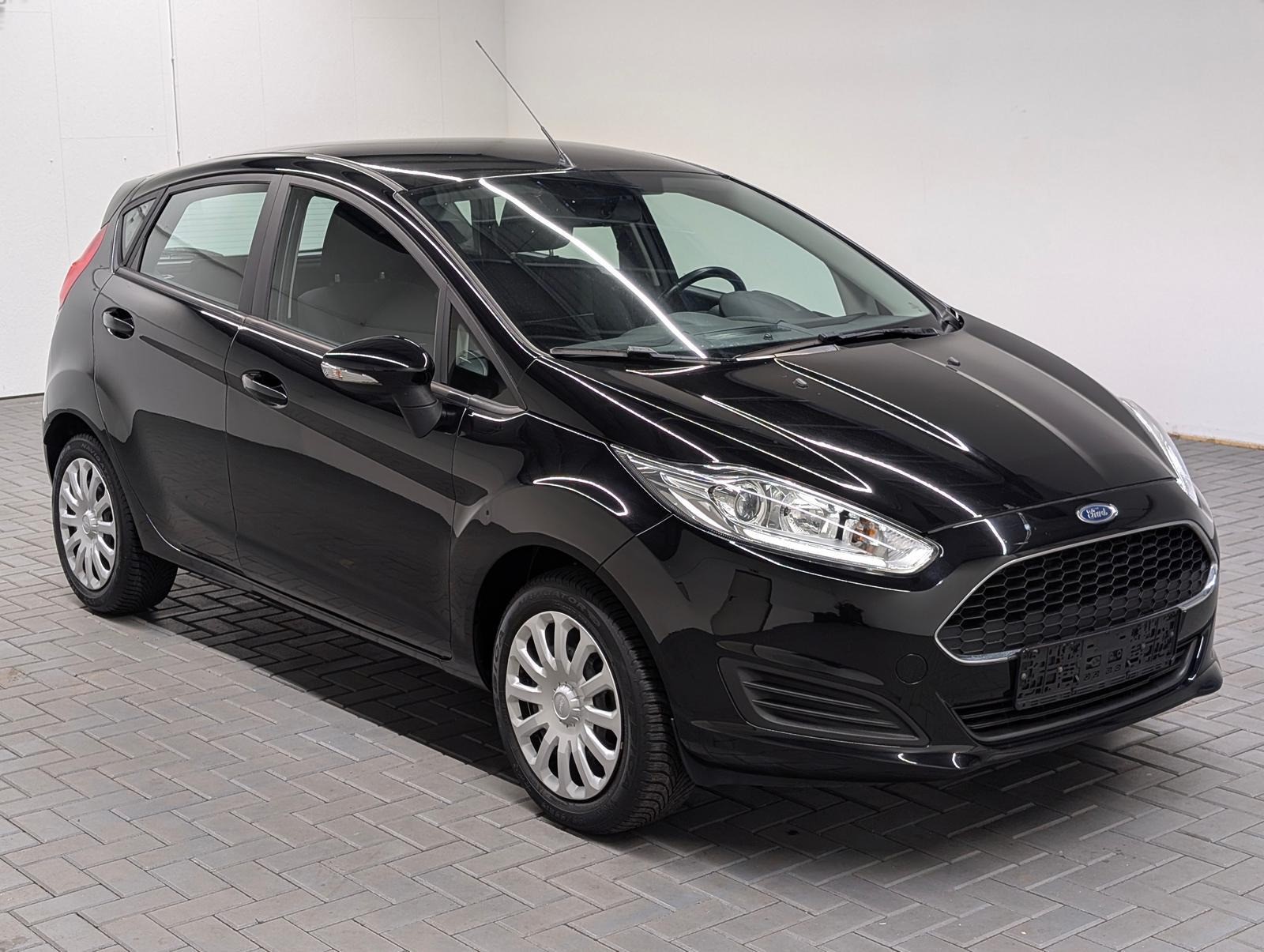 Ford Fiesta SHZ/FSH/BT/USB/LED-TFL