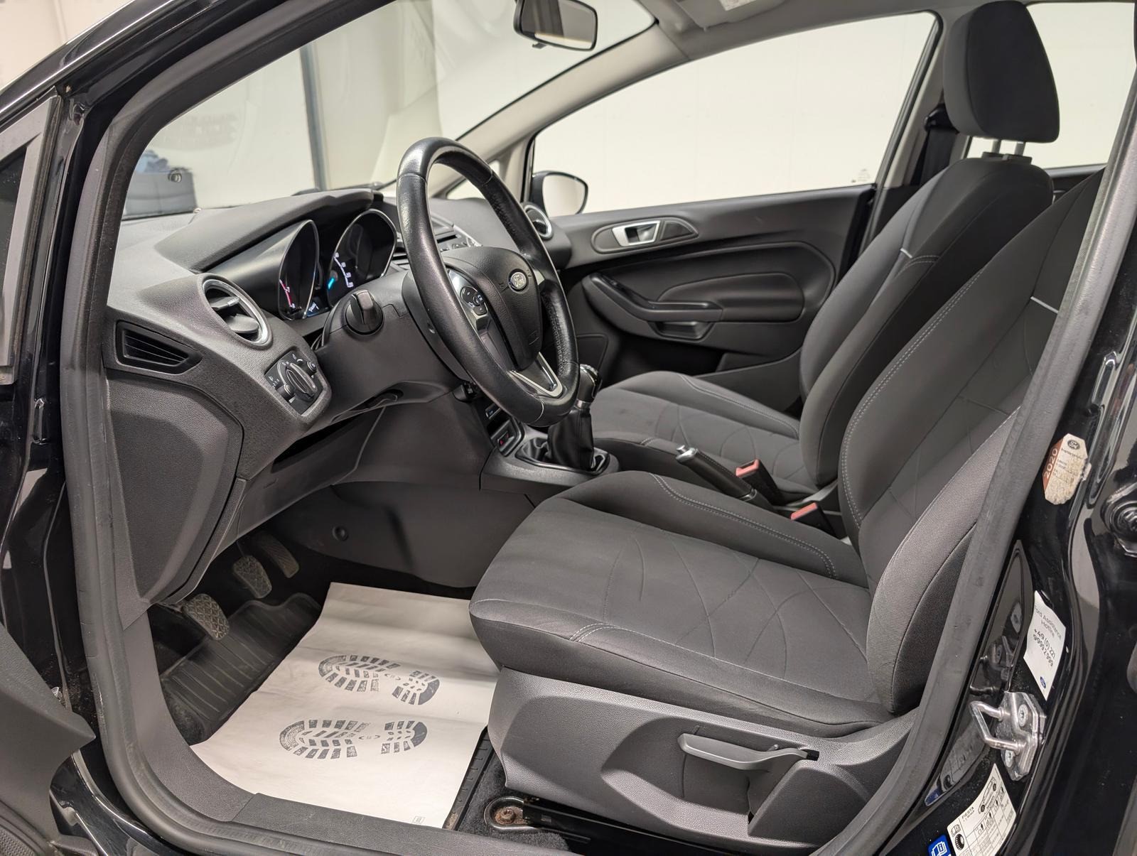 Ford Fiesta SHZ/FSH/BT/USB/LED-TFL
