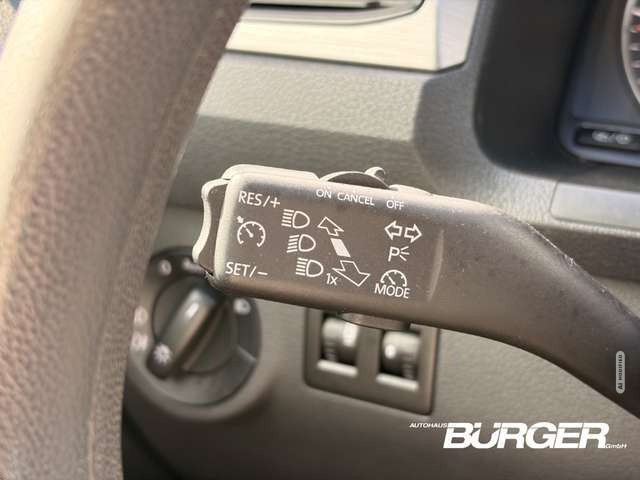 Volkswagen Caddy 2.0 TDI Klima Tempo PDC SitzHZG USB Temp Berganfah
