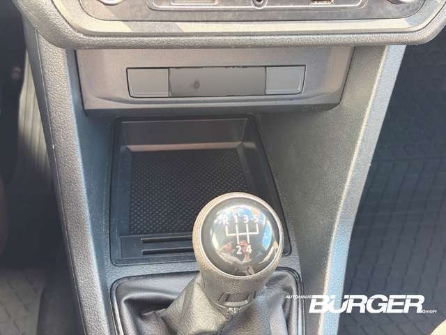 Volkswagen Caddy 2.0 TDI Klima Tempo PDC SitzHZG USB Temp Berganfah