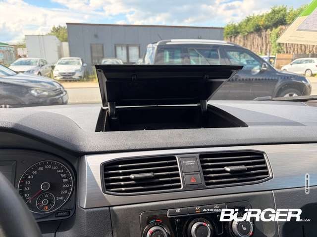 Volkswagen Caddy 2.0 TDI Klima Tempo PDC SitzHZG USB Temp Berganfah