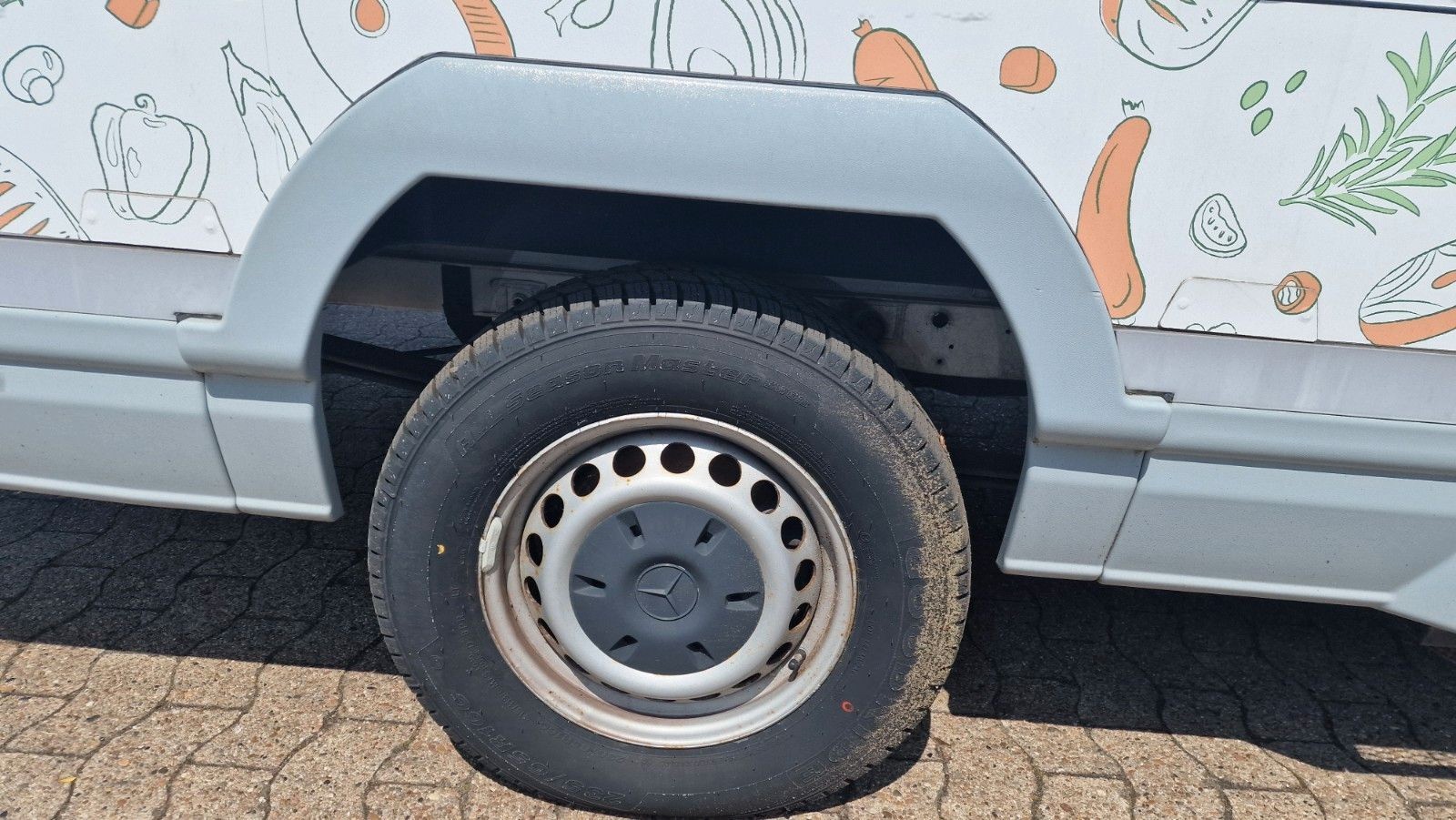 Mercedes-Benz Sprinter II Pritsche FOODTRUCK Verkaufsfahrzeug