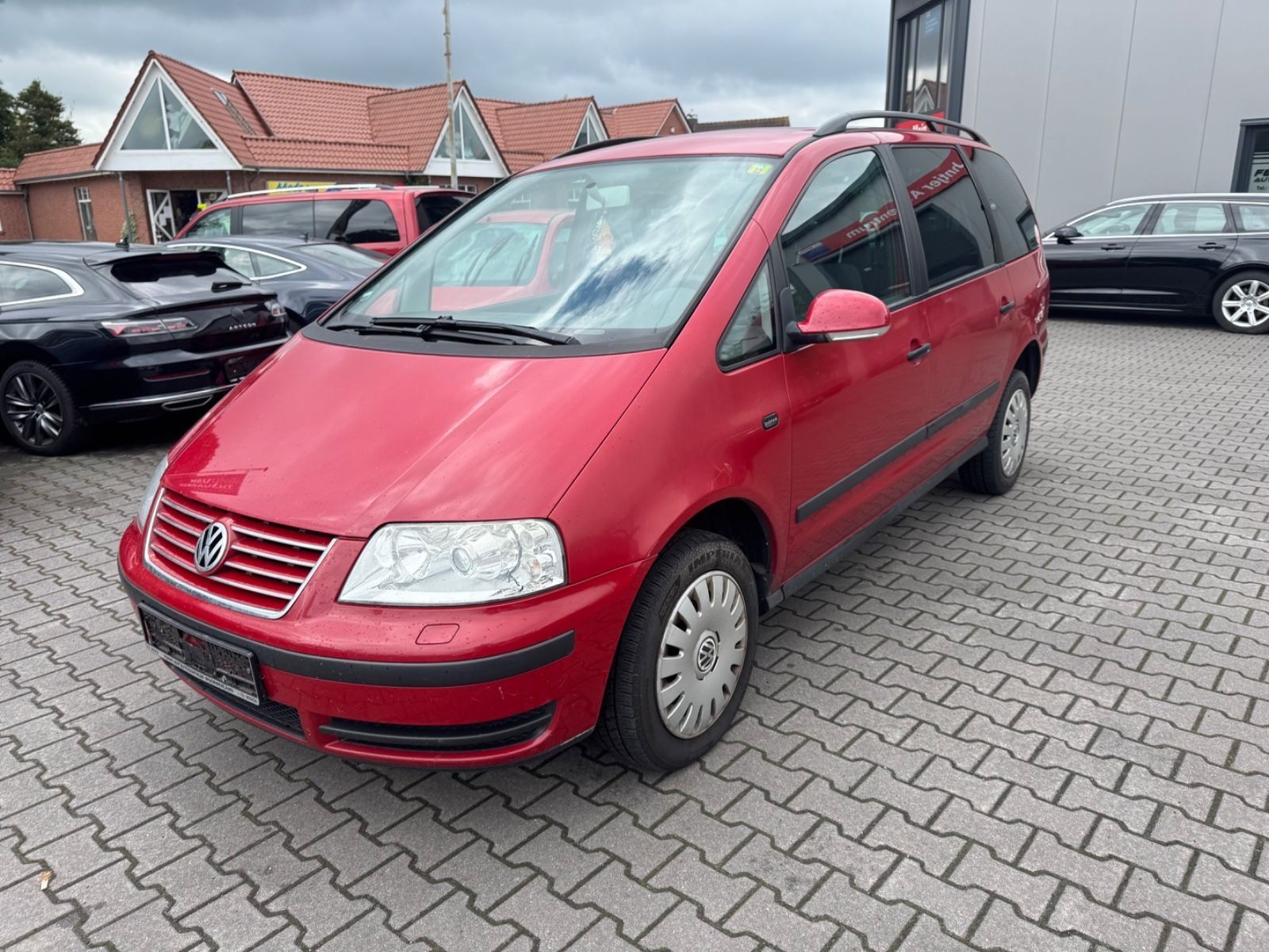 Volkswagen Sharan 2,0 TDI  Klima Xe 6 Sitzer  SHZ  TÜV Neu