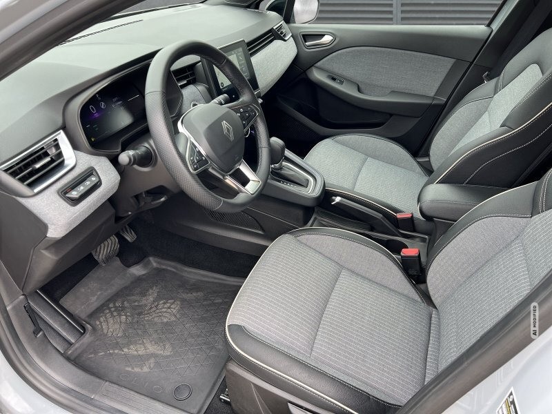 Renault Clio TCe 90 X-Tronic Autom. Techno SHZ+LED+RFK