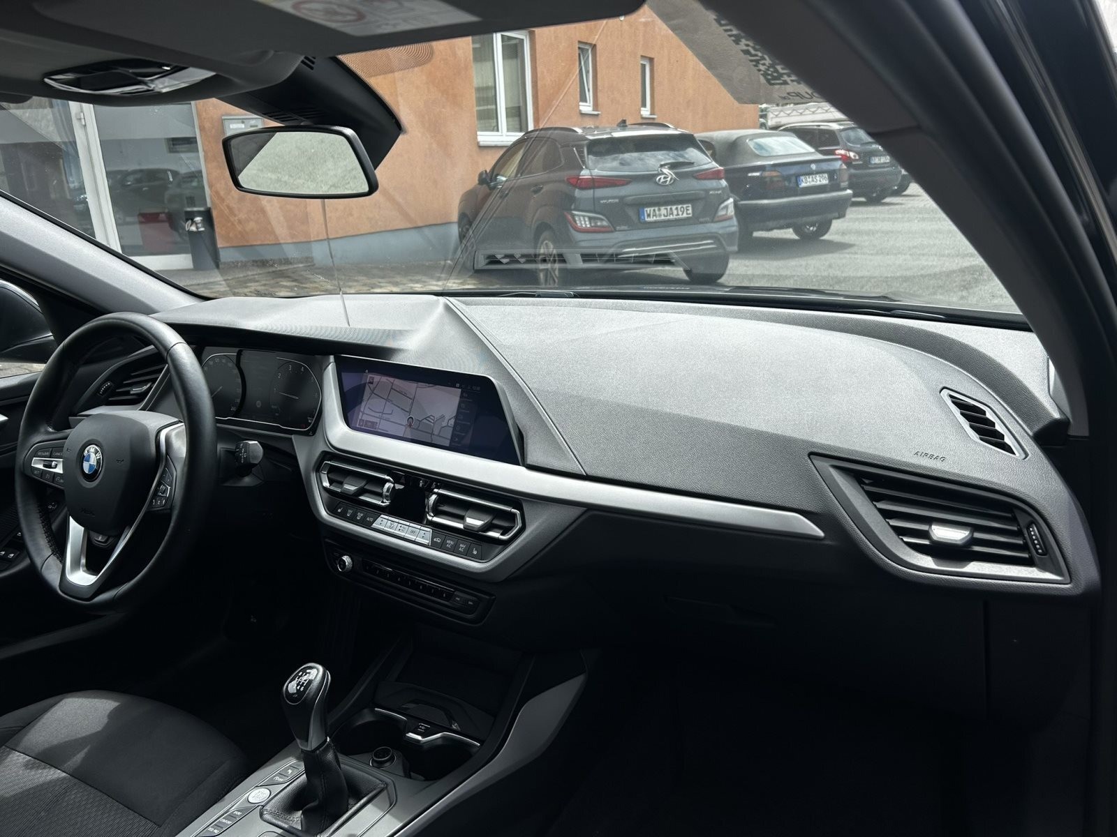 BMW 118 Advantage LED Navi Lenkradhzg SHZ Tempomat