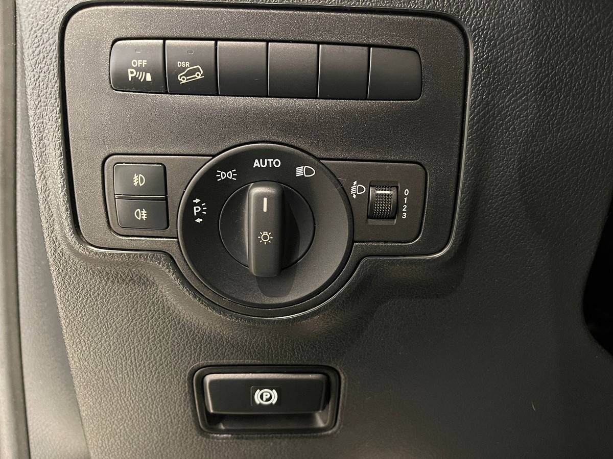 Mercedes-Benz Vito Kasten 4x4 116 CDI AHK Navi