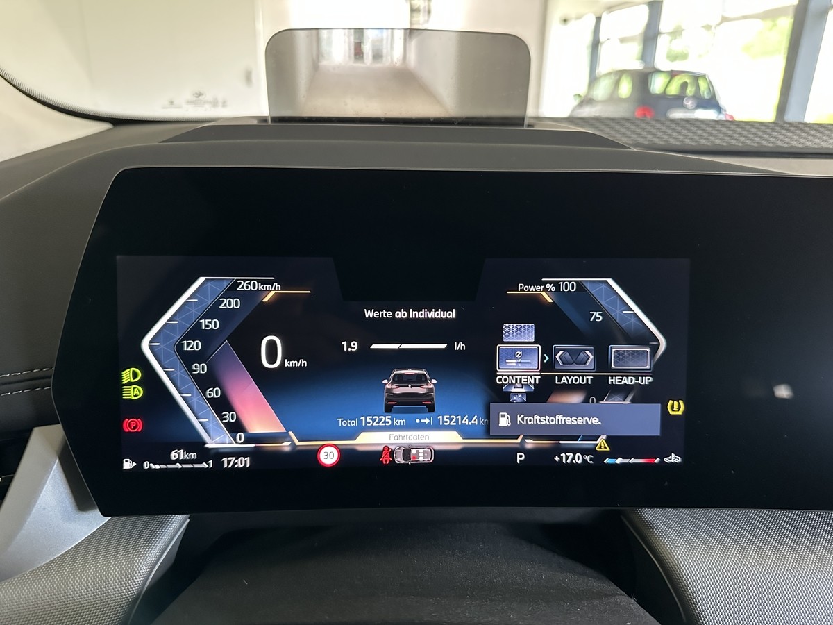 BMW 218 Active Tourer Navi. Sitzhz. Kamera LED AHK PDC CarPlay