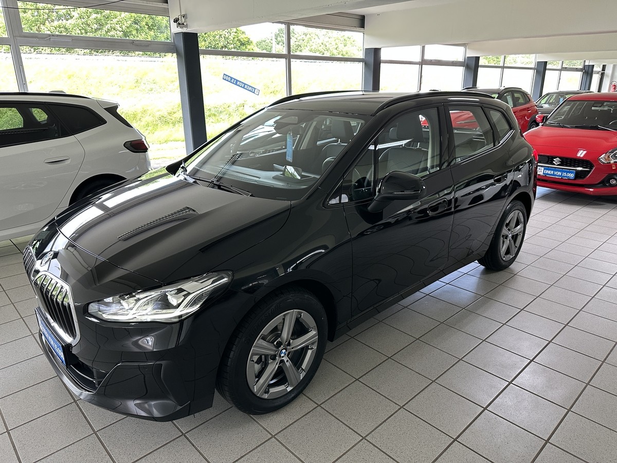 BMW 218 Active Tourer Navi. Sitzhz. Kamera LED AHK PDC CarPlay