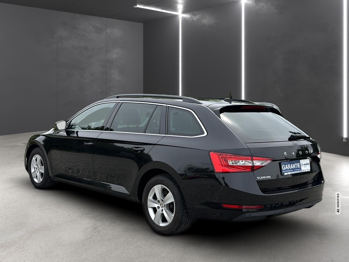 Skoda Superb Combi 2.0 TDI Ambition *LED*SHZ*LRH*NAVI*KLIMA