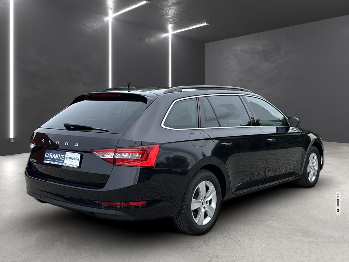 Skoda Superb Combi 2.0 TDI Ambition *LED*SHZ*LRH*NAVI*KLIMA