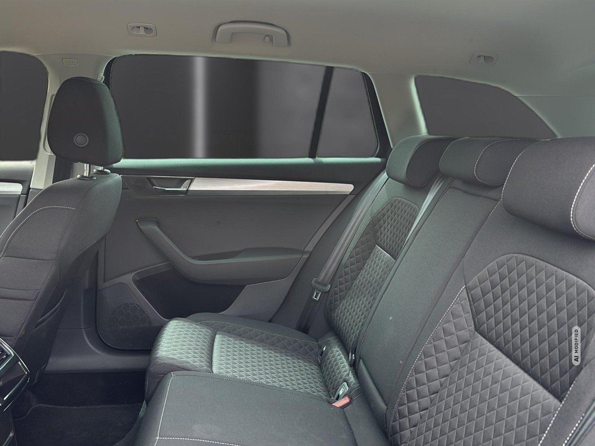Skoda Superb Combi 2.0 TDI Ambition *LED*SHZ*LRH*NAVI*KLIMA