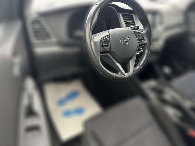 Hyundai Tucson blue Intro Edition 2WD 