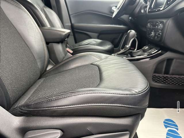 Jeep Compass Opening Edition 4WD 