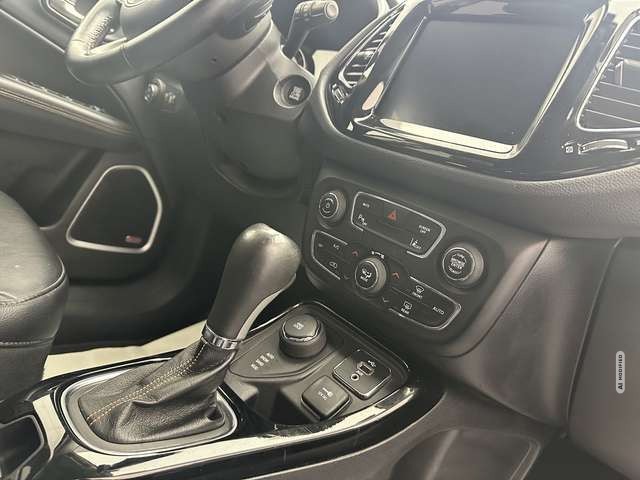 Jeep Compass Opening Edition 4WD 