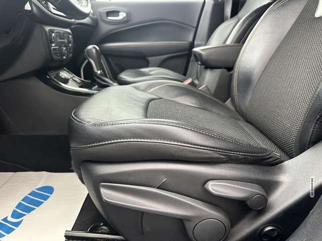 Jeep Compass Opening Edition 4WD 