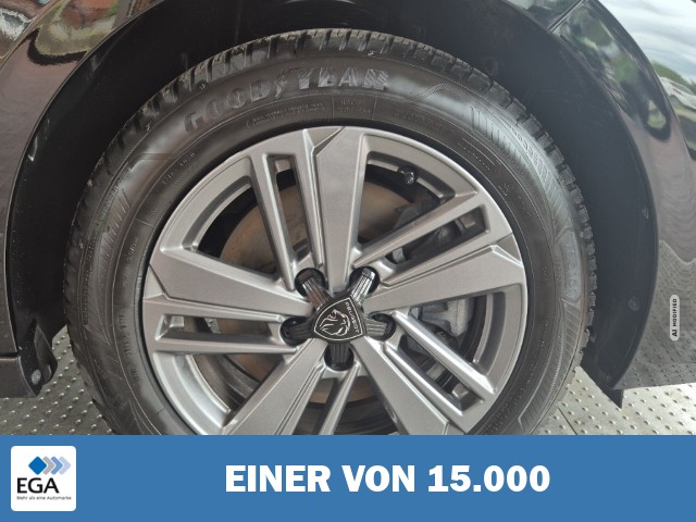 Peugeot 308 SW Allure 1.2 130  SHZ Navi Kamera PDC v+h
