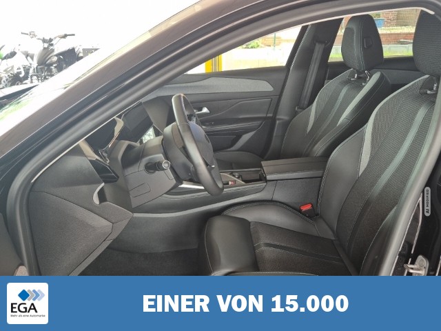 Peugeot 308 SW Allure 1.2 130  SHZ Navi Kamera PDC v+h