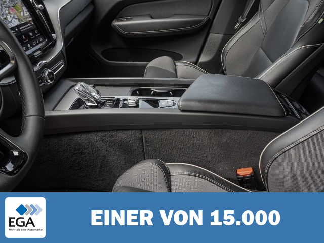Volvo XC60 Ultimate Dark 2WD HUD Leder Digitales Cockpit Memory Sitze Soundsystem Harm
