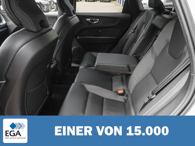 Volvo XC60 Ultimate Dark 2WD HUD Leder Digitales Cockpit Memory Sitze Soundsystem Harm