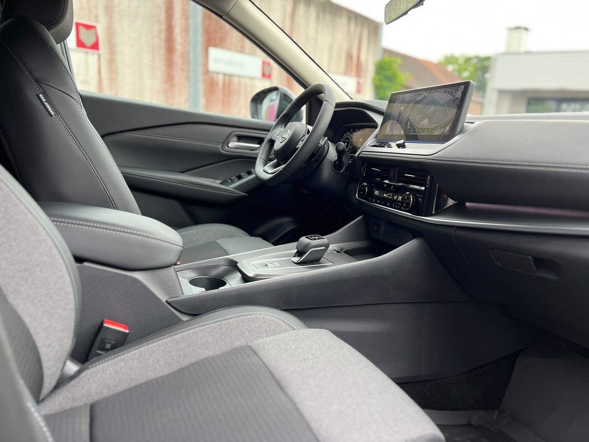 Nissan Qashqai 1.3 DIG-T MHEV N-Connecta - 360°R-Kam - Navi