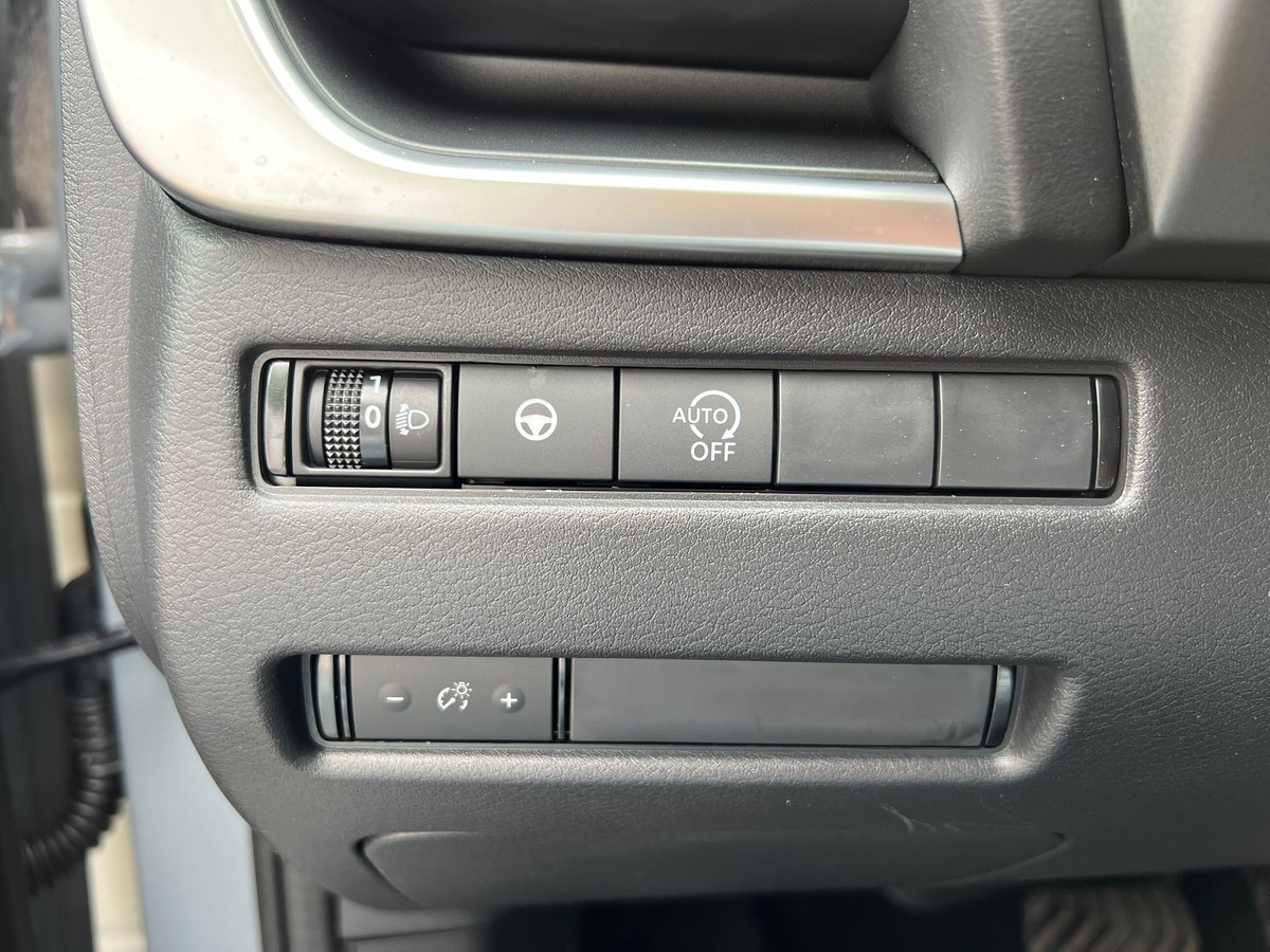 Nissan Qashqai 1.3 DIG-T MHEV N-Connecta - 360°R-Kam - Navi