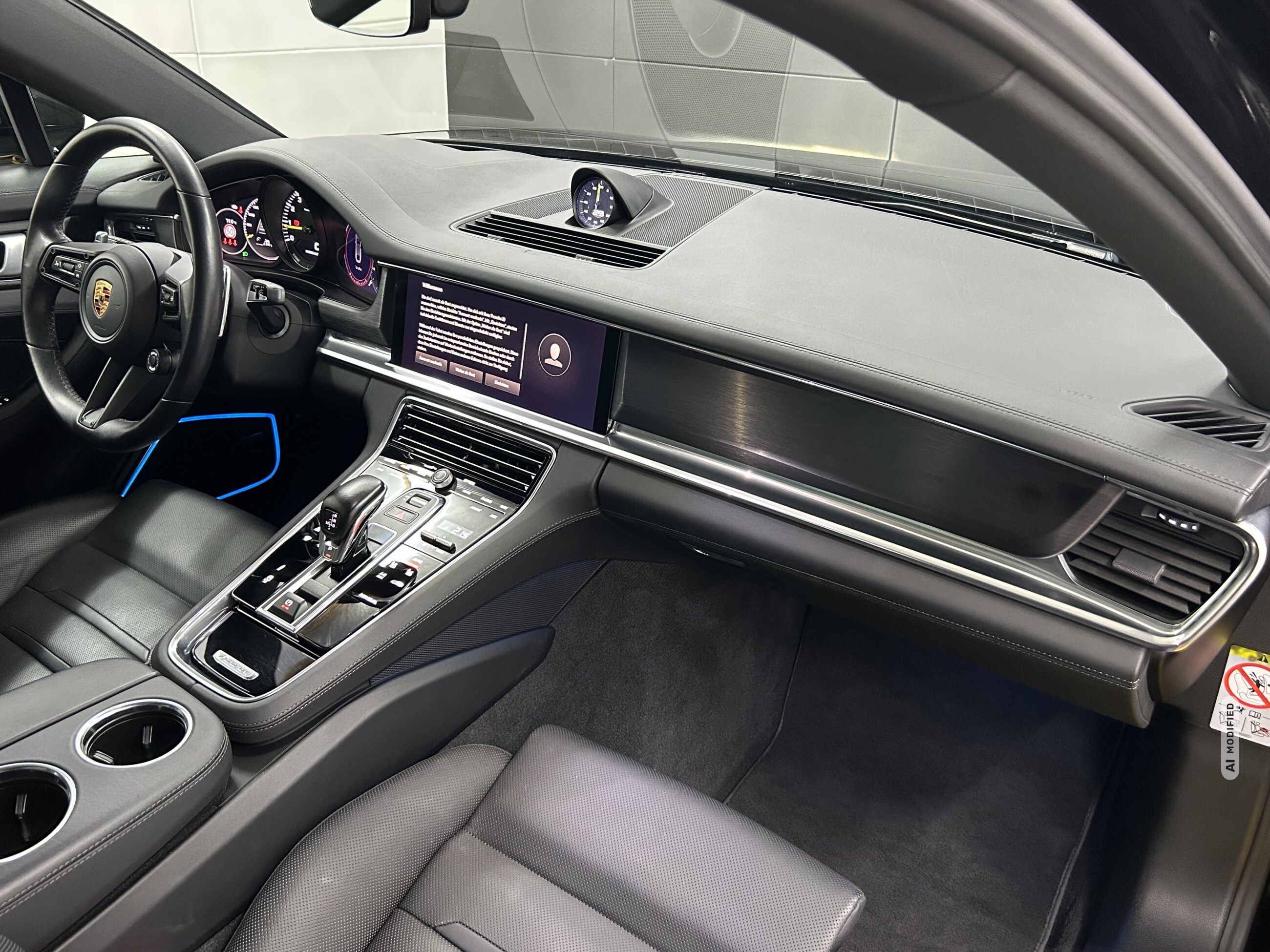 Porsche Panamera 4Platinum+Aproved+PCCB+InnoDri+SportDes