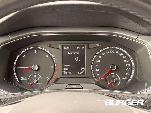 Volkswagen T-Roc Navi ACC Kamera Winterpaket El. Heckklappe CarPlay