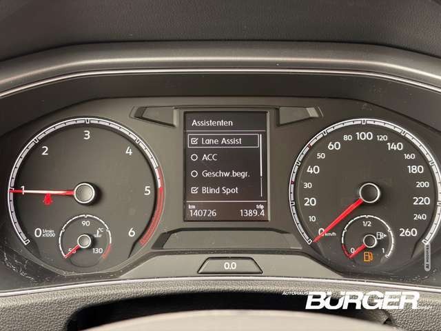 Volkswagen T-Roc Navi ACC Kamera Winterpaket El. Heckklappe CarPlay
