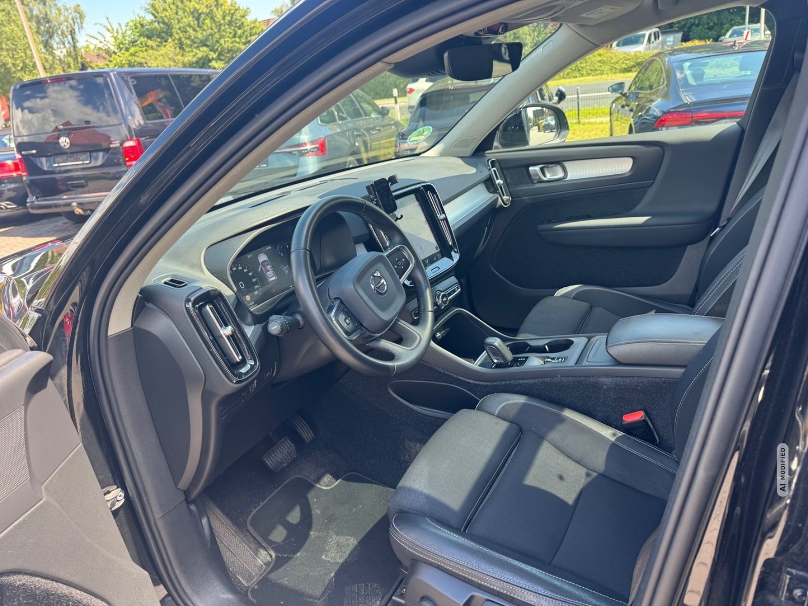 Volvo XC40 XC40 MomentPro AWDLederNavi LED Pano Lane VOLL