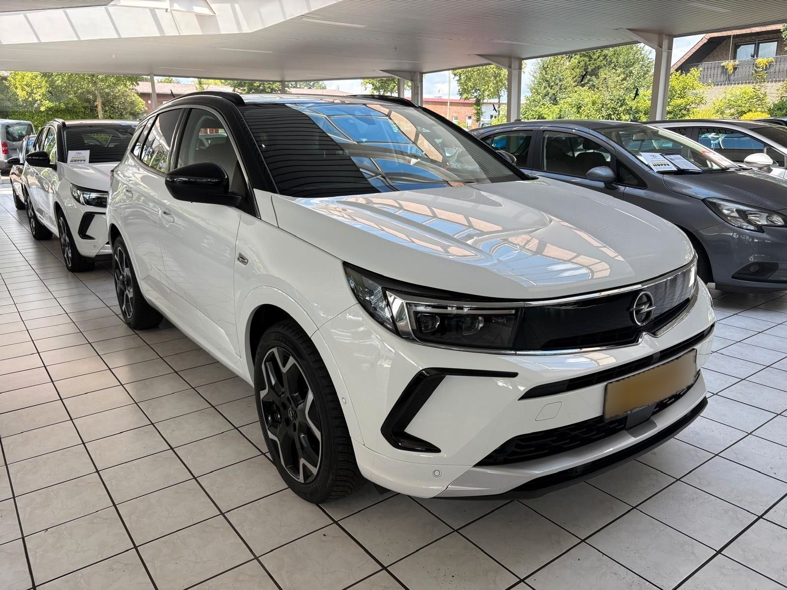 Opel Grandland X Grandland Ultimate 1.2 96KW (130 PS) Automatik