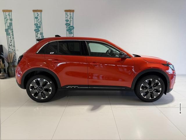 Fiat 600 La Prima Hybrid 1.2 T3 107 kW (145 PS) DCT, Winterpaket, Dolce Vita Paket, L