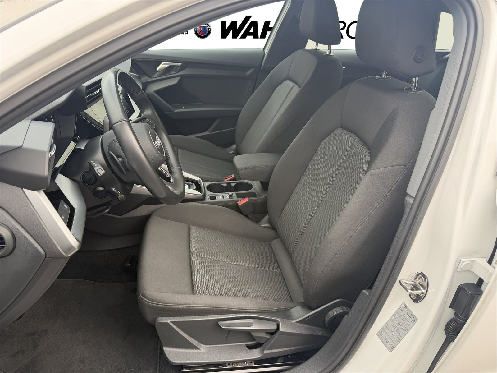 Audi A3 Sportback 40 TFSI e basis Fahrassistenz Infotaiment SHZ PDC